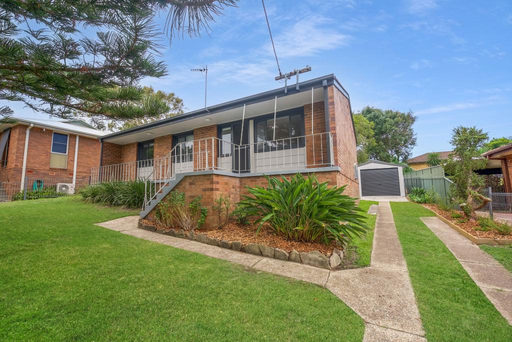 19 Alexander Ave, Caves Beach, NSW 2281