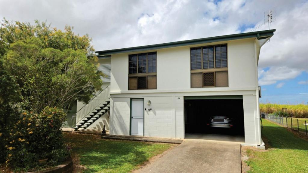 6 BLACKROCK RD, BLACKROCK, QLD 4850