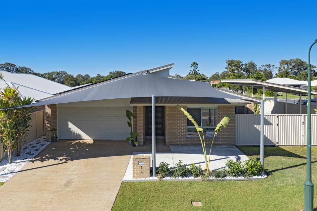 1 Willis Cl, Redland Bay, QLD 4165