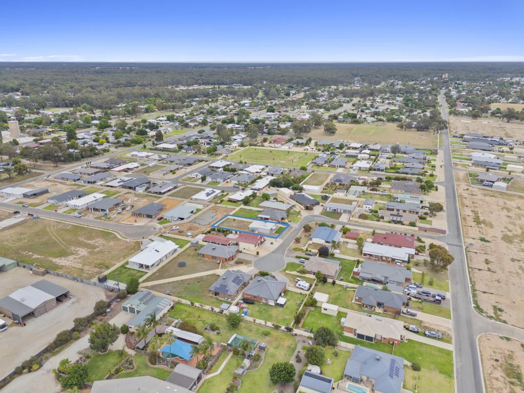 8 Baldwin Ct, Tocumwal, NSW 2714