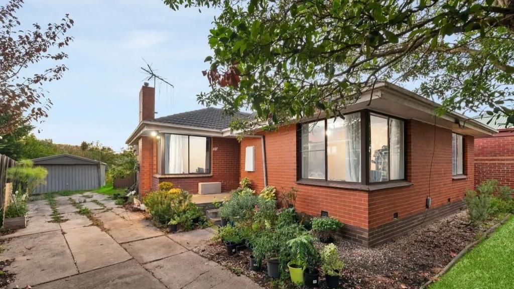 39 Huddersfield Rd, Deer Park, VIC 3023