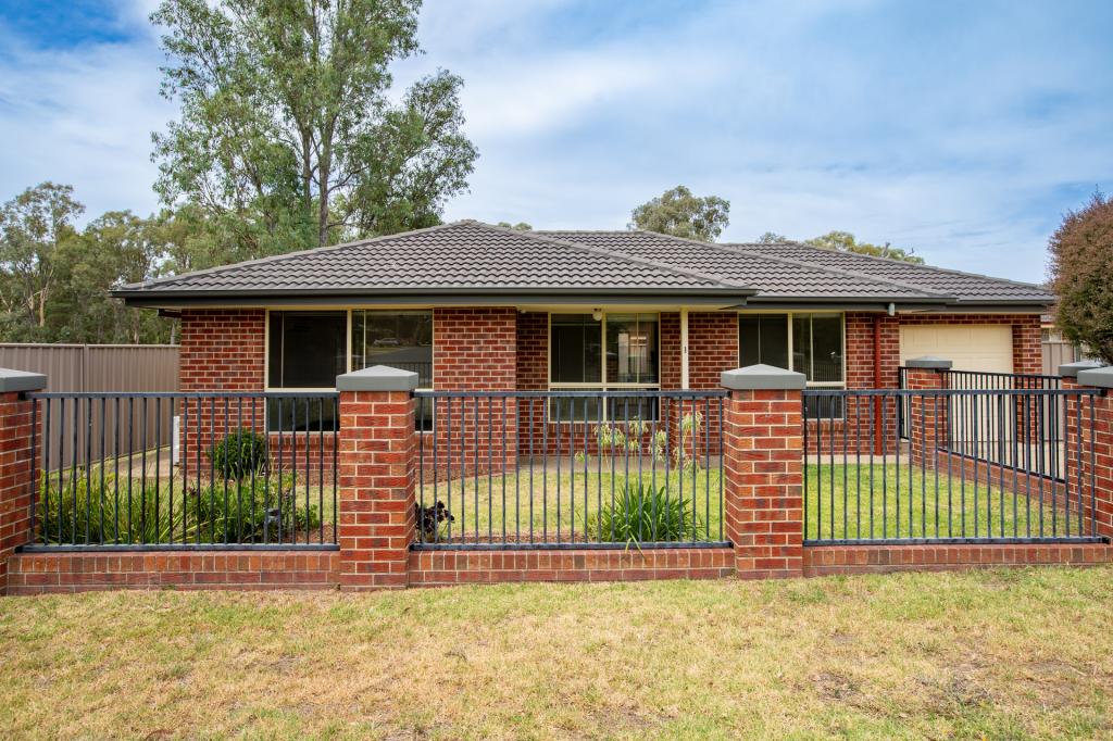 1/26 Hotham Cct, Thurgoona, NSW 2640