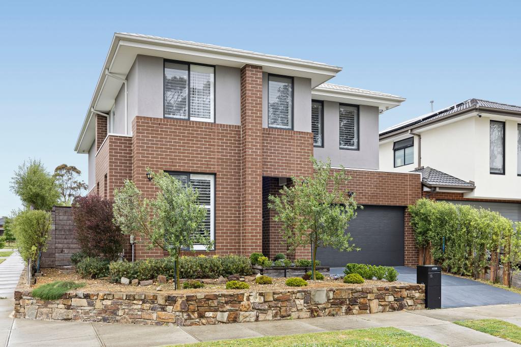 16 MCGEOWN CCT, CRANBOURNE, VIC 3977