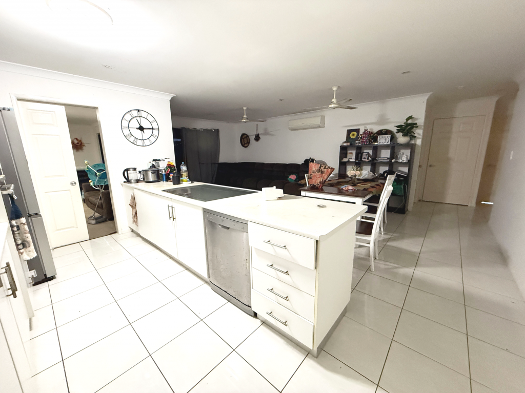 1 Wedgeleaf Pl, Ashfield, QLD 4670