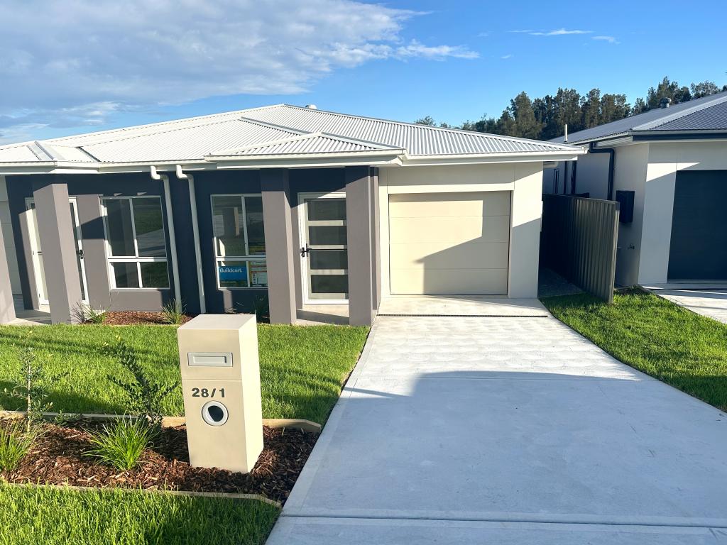 2/28 OXFORD ST, GRETA, NSW 2334