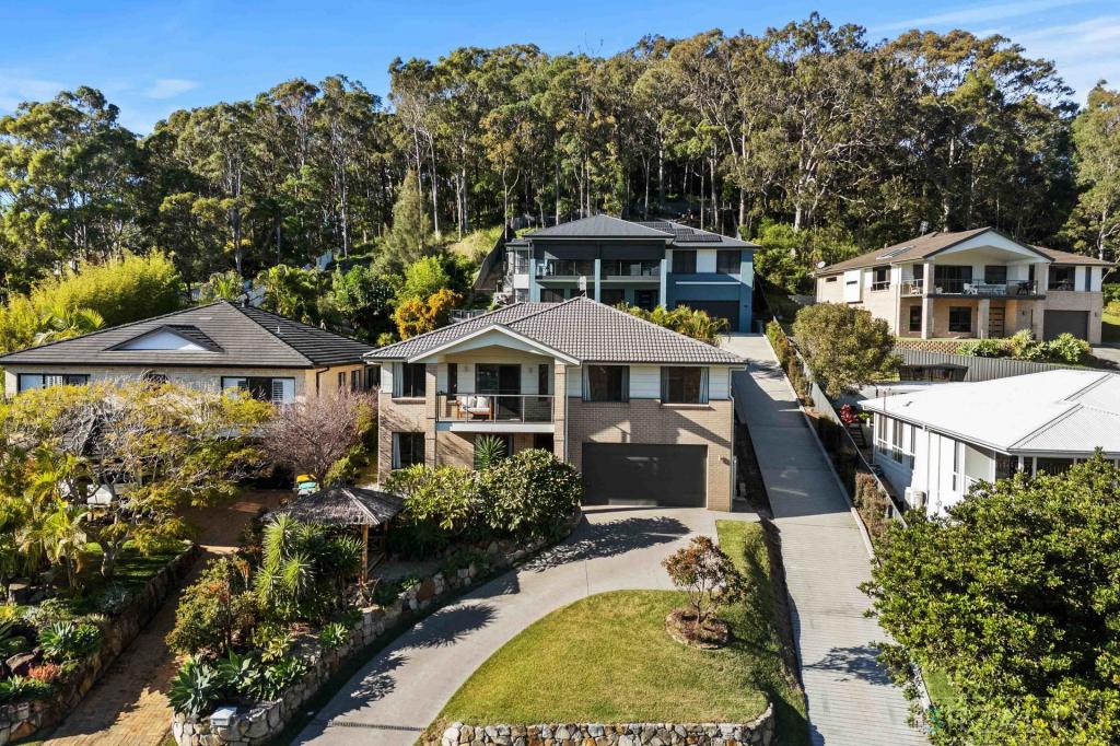 27 Silky Oak Dr, Caves Beach, NSW 2281