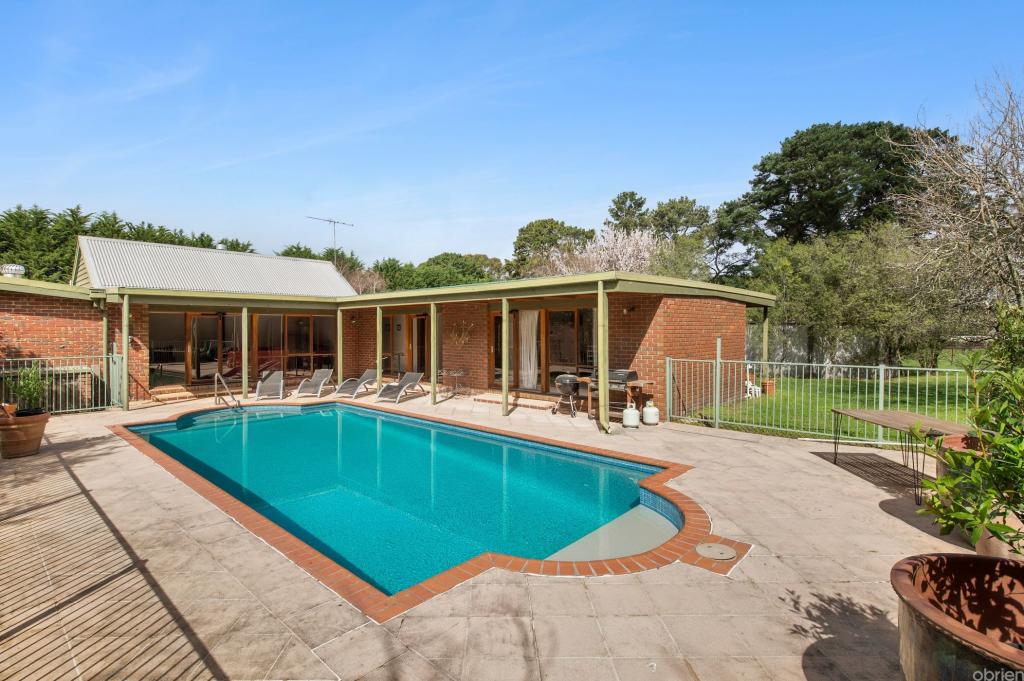 98 Jones Rd, Somerville, VIC 3912