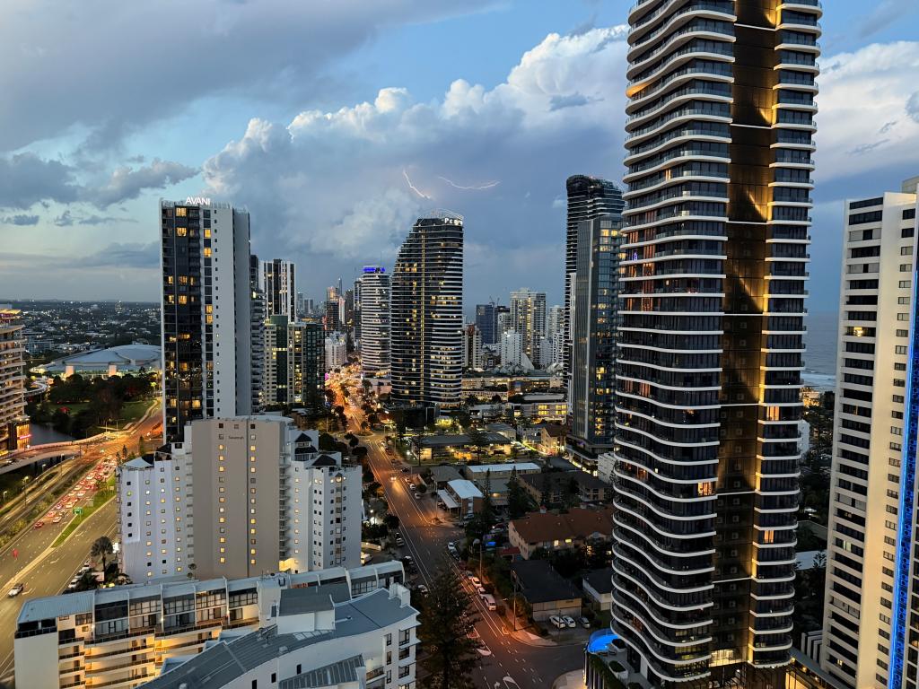 2403/22 Surf Pde, Broadbeach, QLD 4218