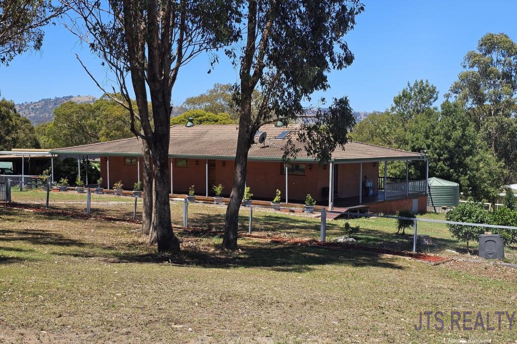 10 Bourke St, Blandford, NSW 2338