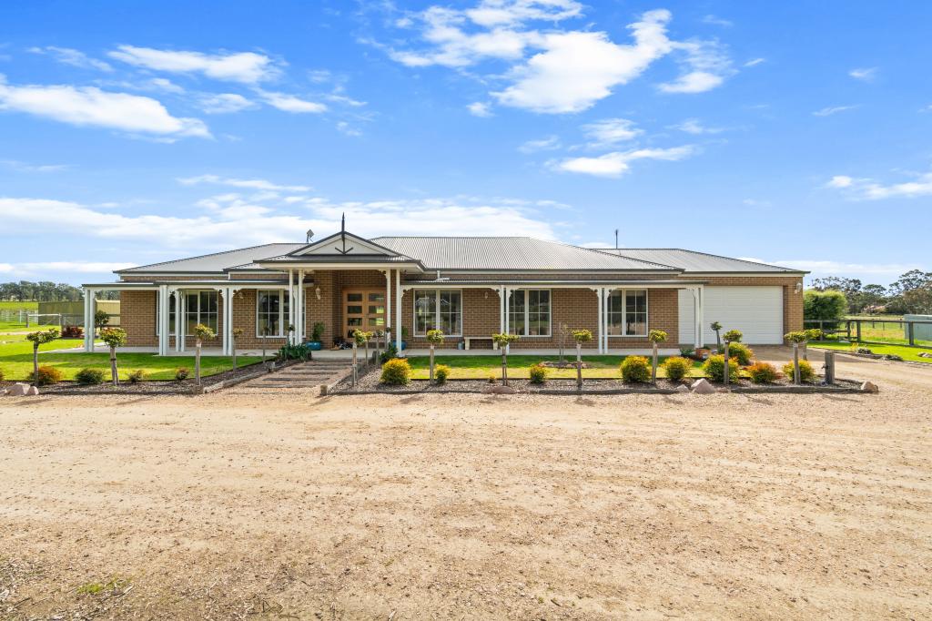 15 ASH ST, HEYFIELD, VIC 3858