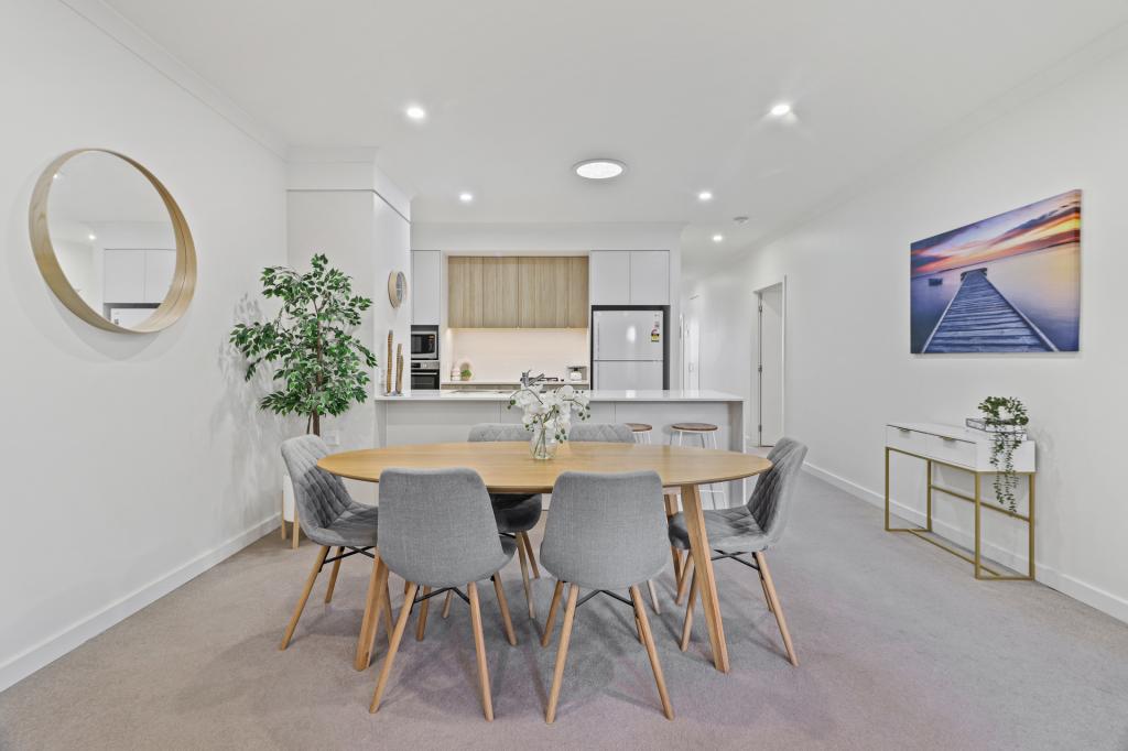 12 NEWINGTON GLD, MARSDEN PARK, NSW 2765