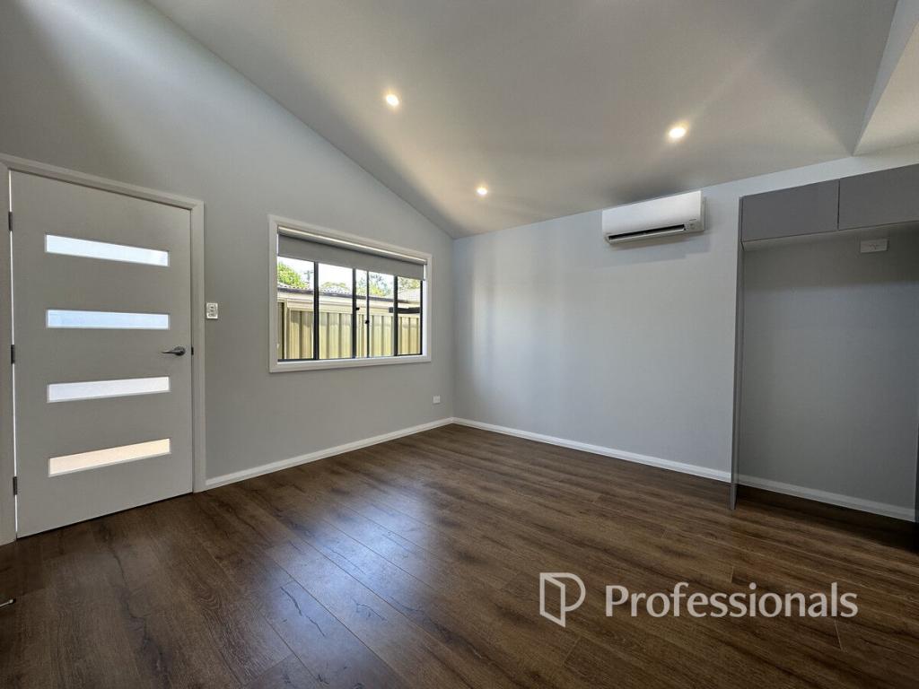 51A MACLEAY CRES, ST MARYS, NSW 2760