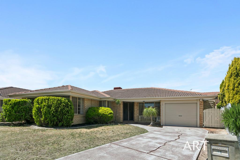 13 Pine Gr, Kardinya, WA 6163
