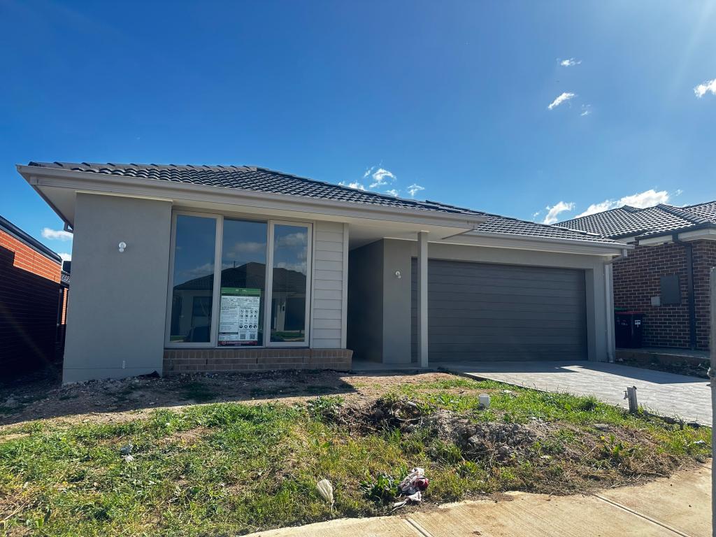 11 Sparrowhawk Cres, Deanside, VIC 3336