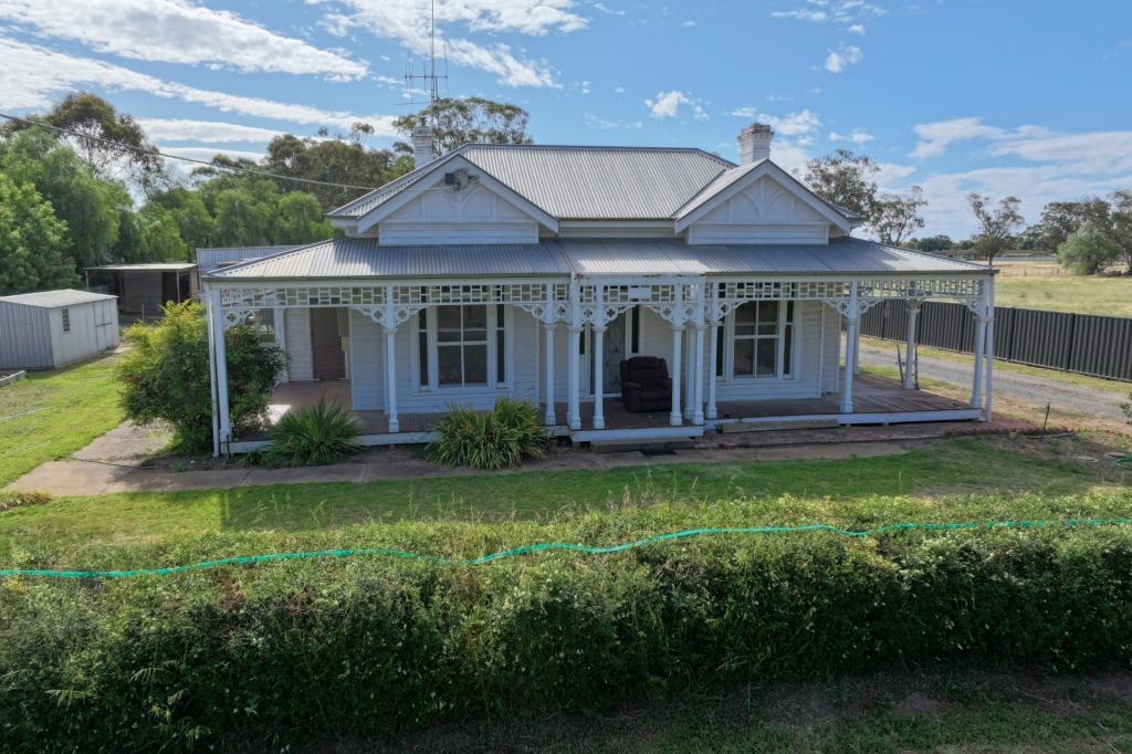 46 Railway Rd, Rochester, VIC 3561