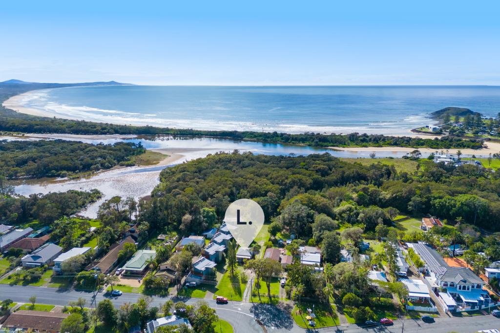 7 Belmore St, Crescent Head, NSW 2440