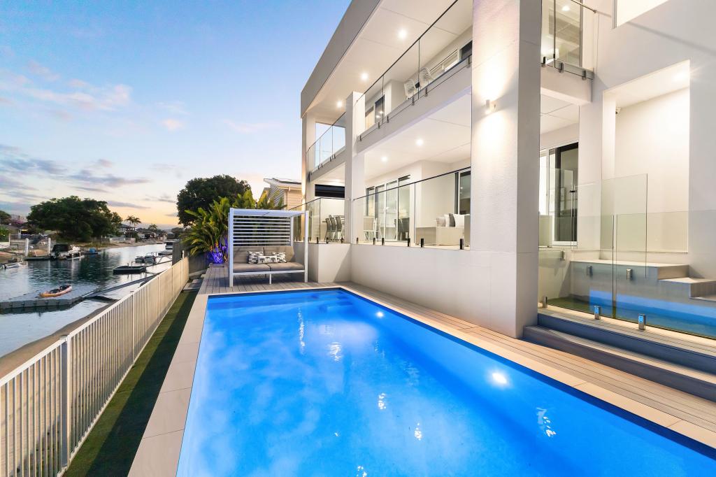 96 Rio Vista Bvd, Broadbeach Waters, QLD 4218