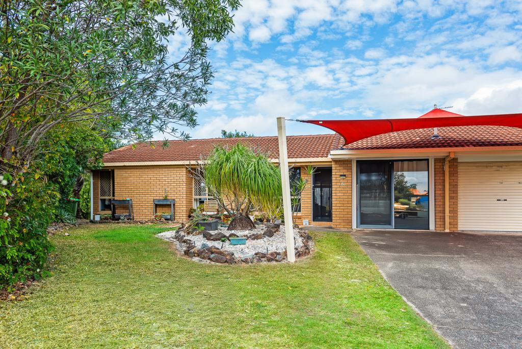 2/1 Hollywood Pl, Oxenford, QLD 4210