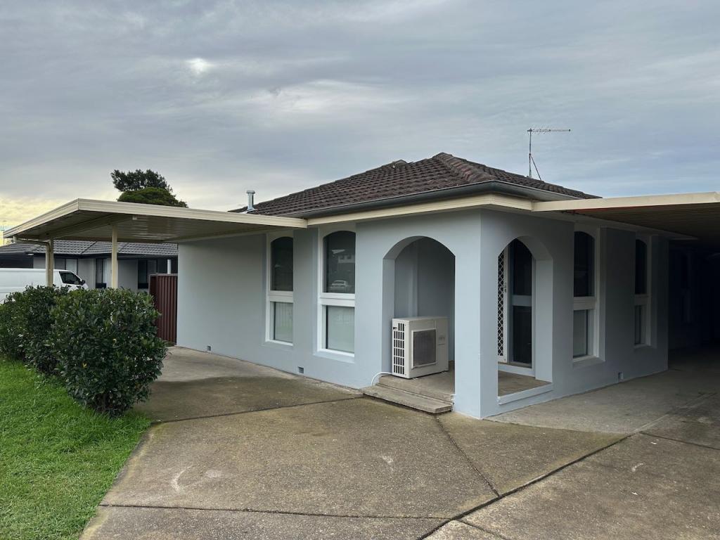 3 Bradman Ave, St Clair, NSW 2759