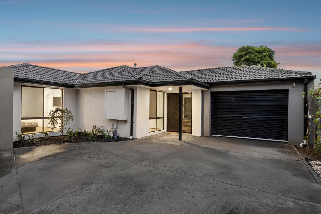 2/71 Lahona Ave, Bentleigh East, VIC 3165