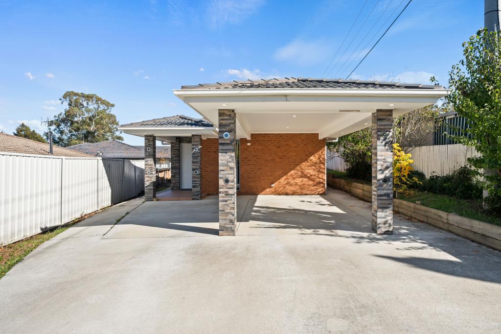 18 Clive Steele Ave, Monash, ACT 2904