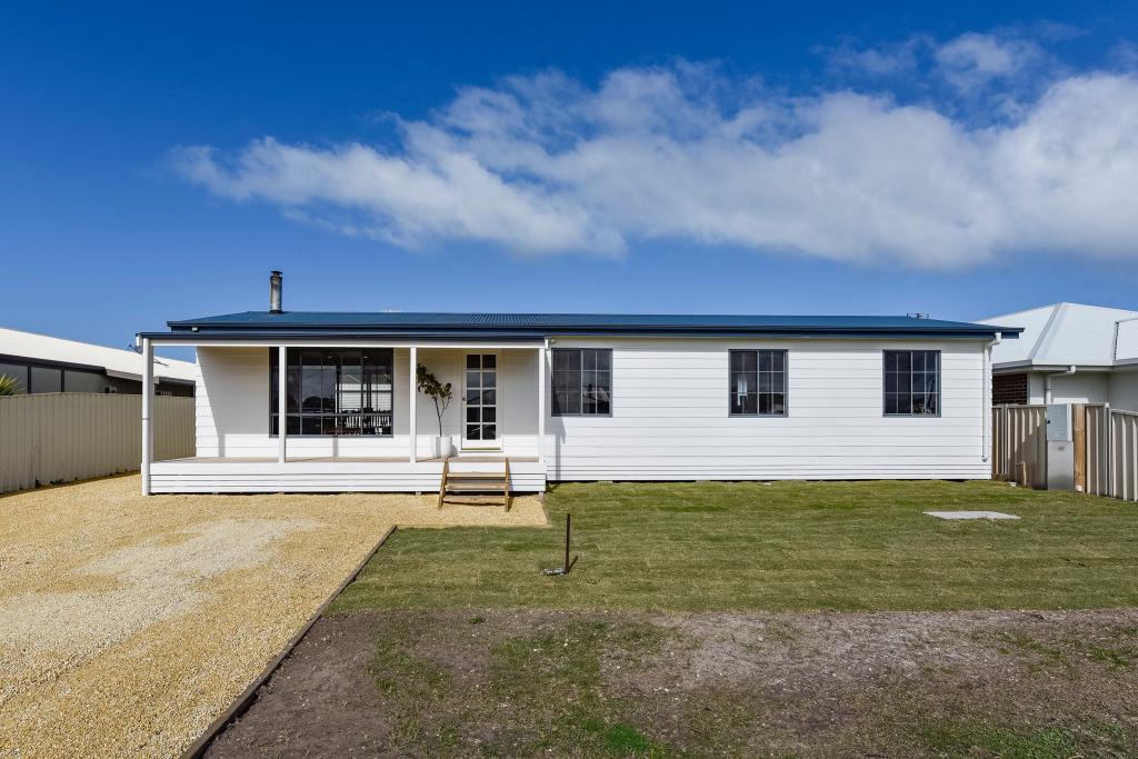 18 Thompson Rd, Robe, SA 5276