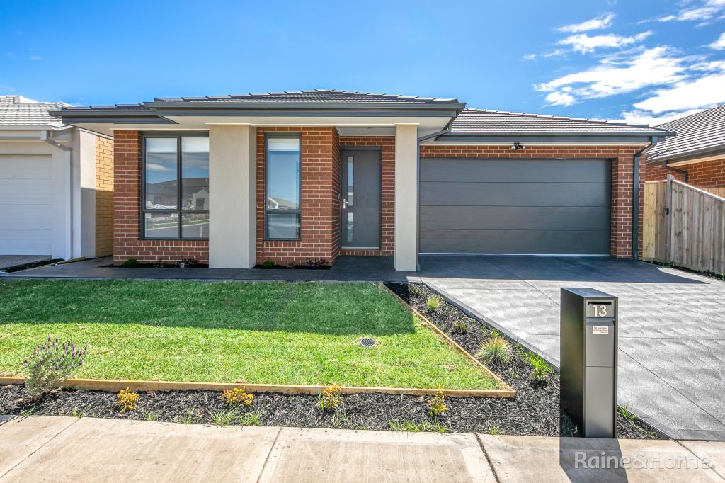 13 Rockin Rd, Sunbury, VIC 3429