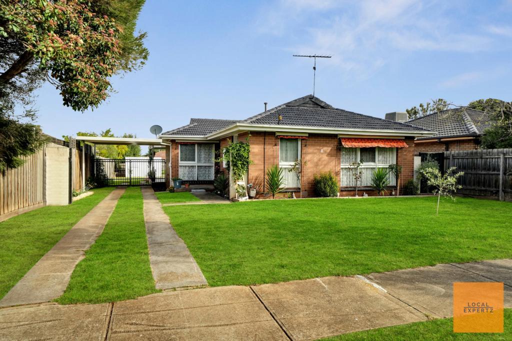 8 Childs St, Melton South, VIC 3338