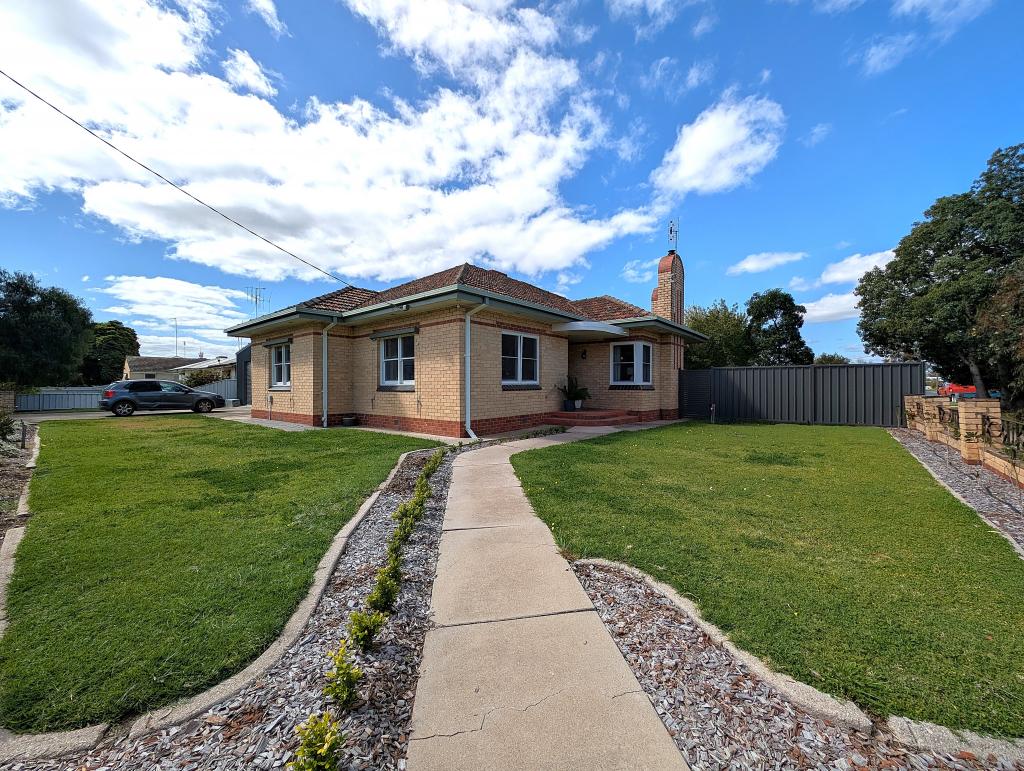 1 CULLEN ST, KERANG, VIC 3579