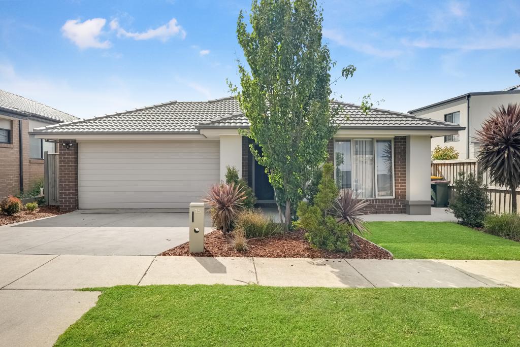15 Limestone St, Charlemont, VIC 3217