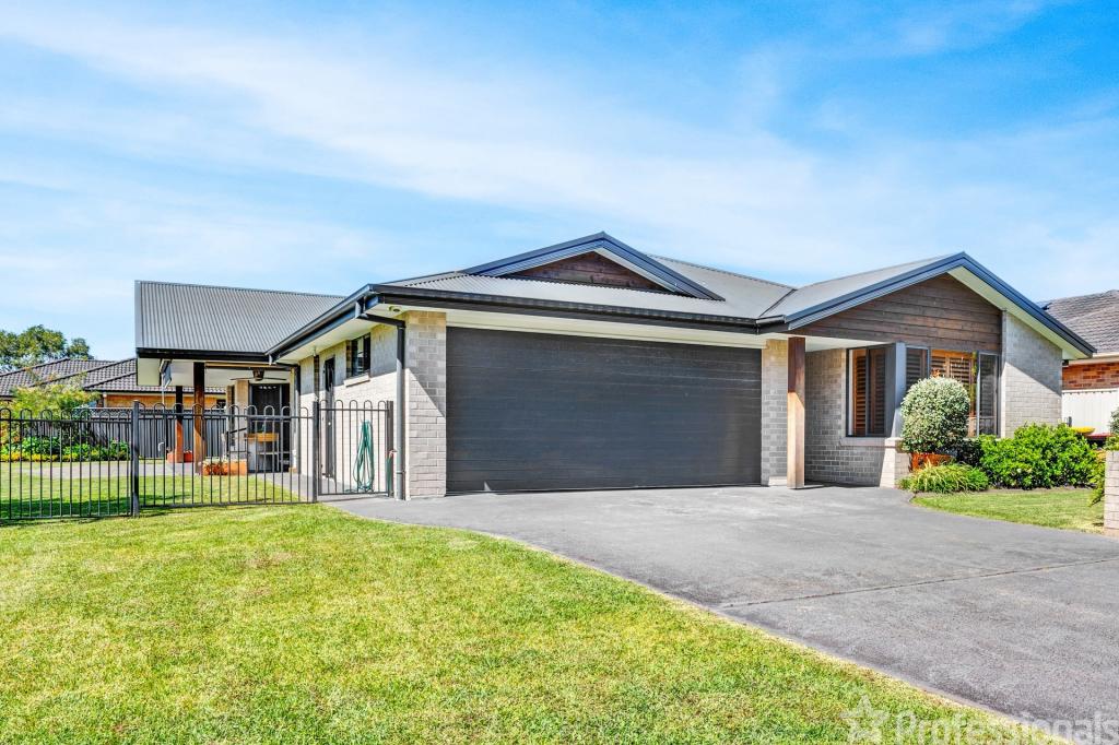 30 The Southern Pkwy, Forster, NSW 2428