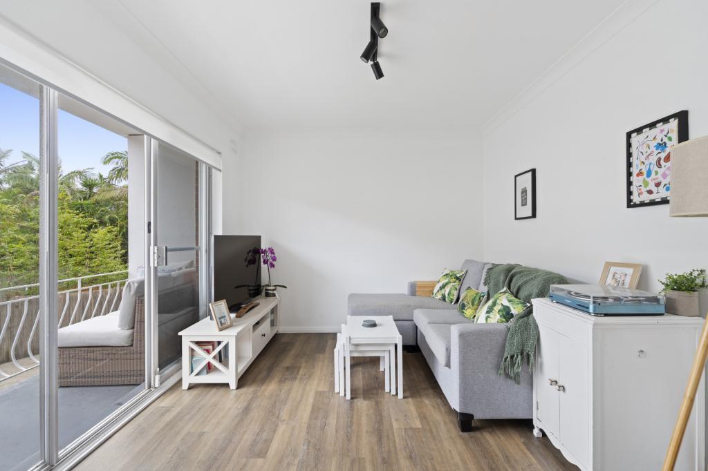 2/16 Wyadra Ave, Freshwater, NSW 2096