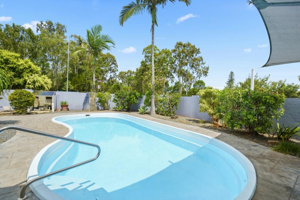 2 Grand Canal Way, Runaway Bay, QLD 4216