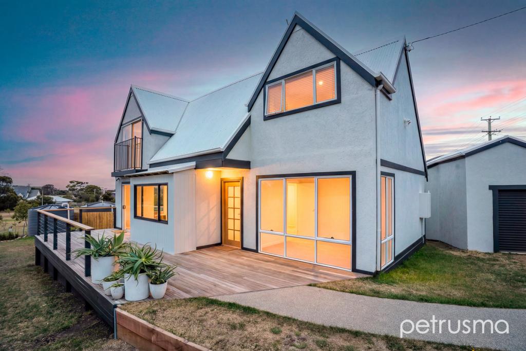 455 Clifton Beach Rd, Clifton Beach, TAS 7020