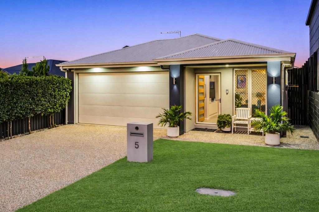 5 Kincraig Ct, Spring Mountain, QLD 4300