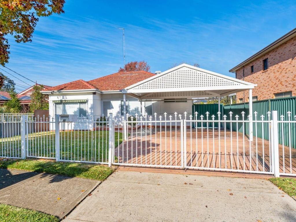 62 Margaret St, Fairfield West, NSW 2165