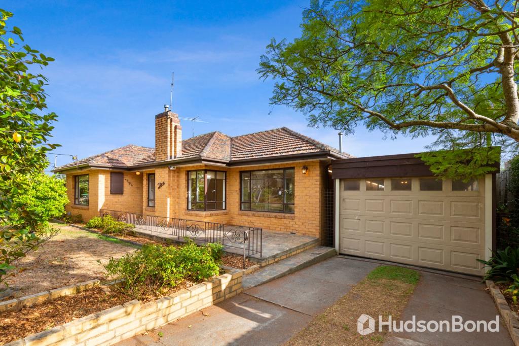 3 Rosamond Cres, Doncaster East, VIC 3109