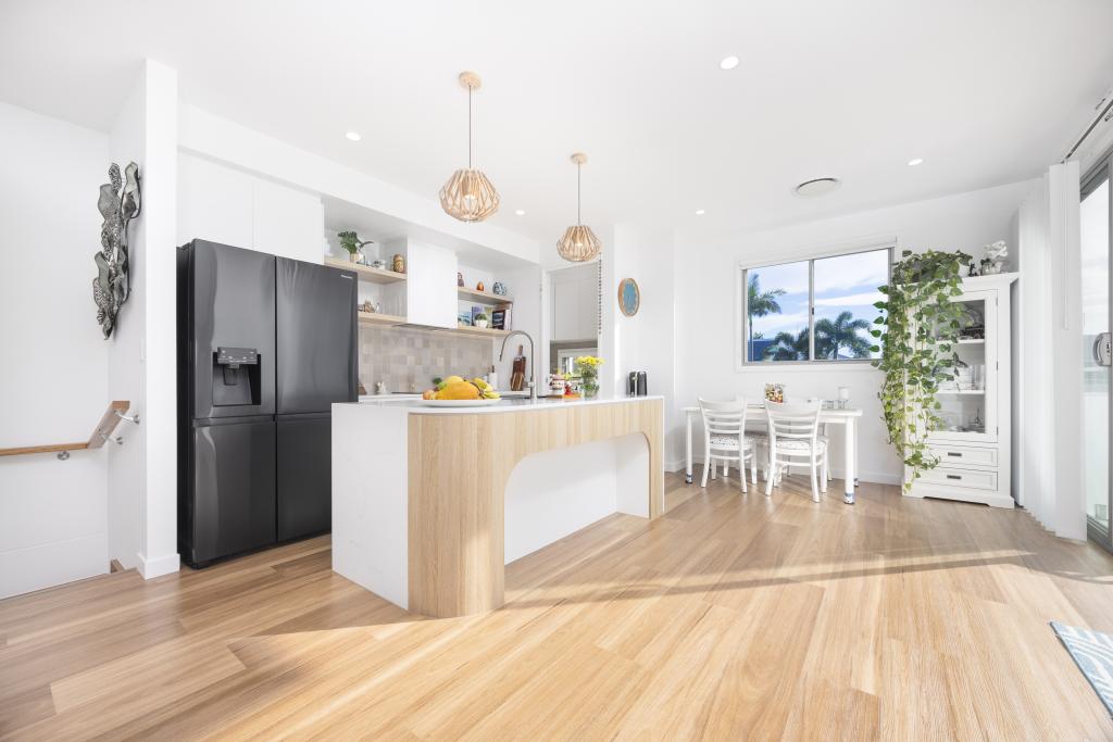 9b Chaffey St, Tugun, QLD 4224