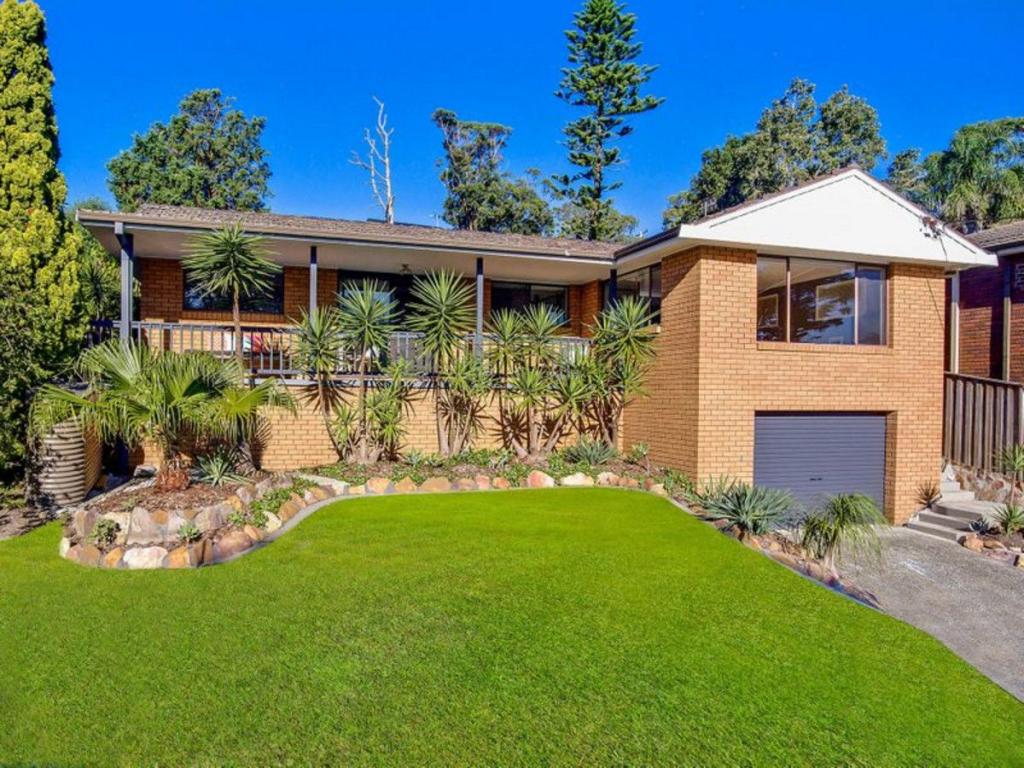8 Wordsworth Ave, Bateau Bay, NSW 2261