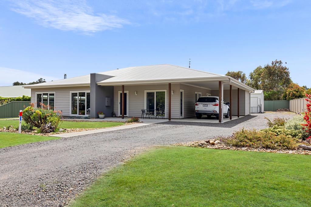 4 Clematis Dr, Halls Gap, VIC 3381