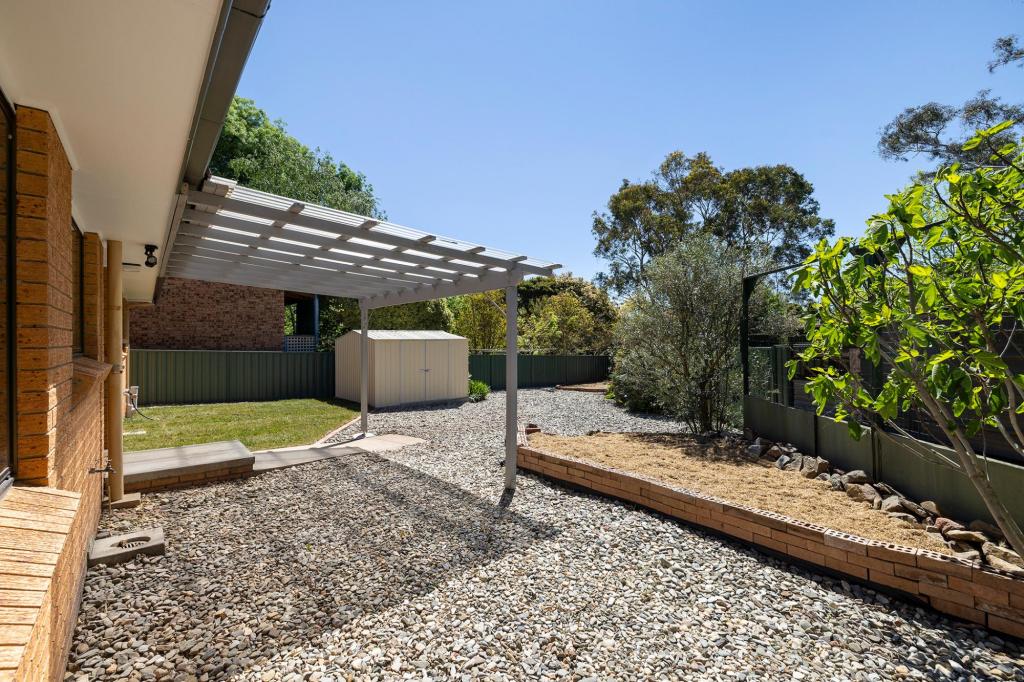 2 Macfarlan Pl, Latham, ACT 2615
