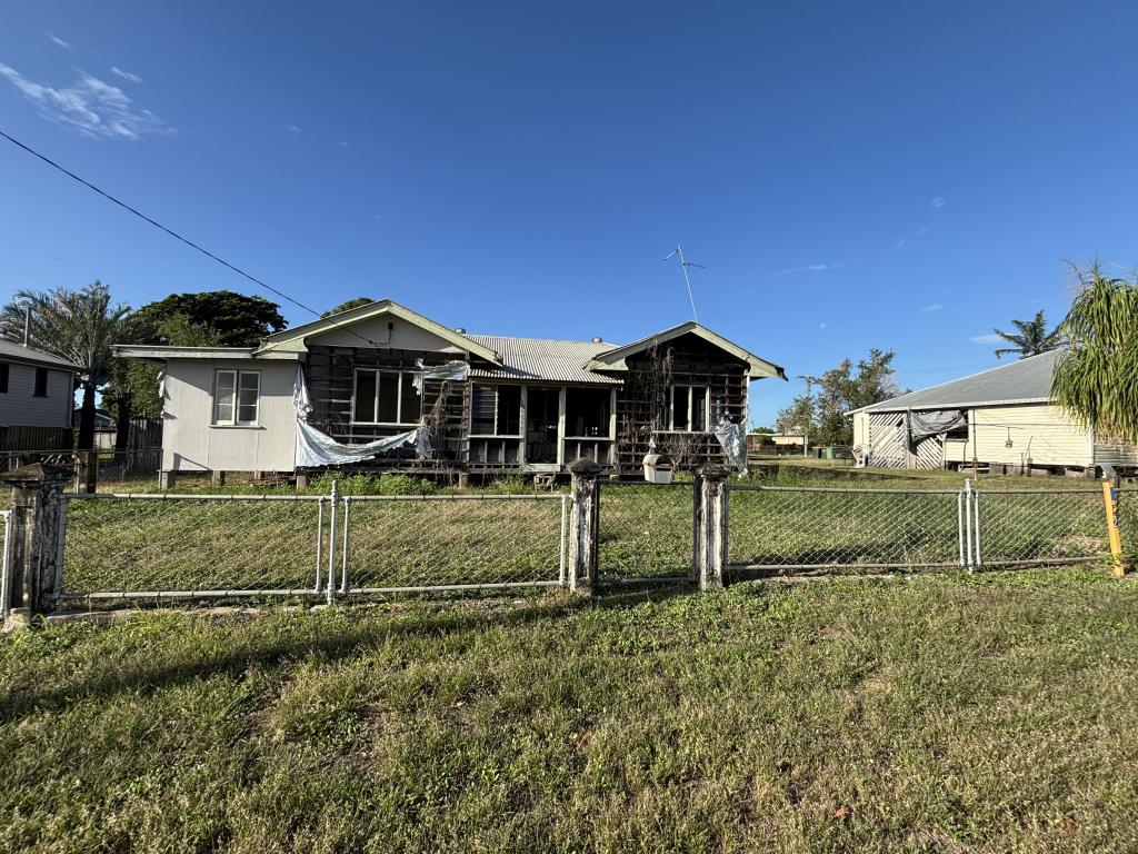 62 Gibson St, Ayr, QLD 4807