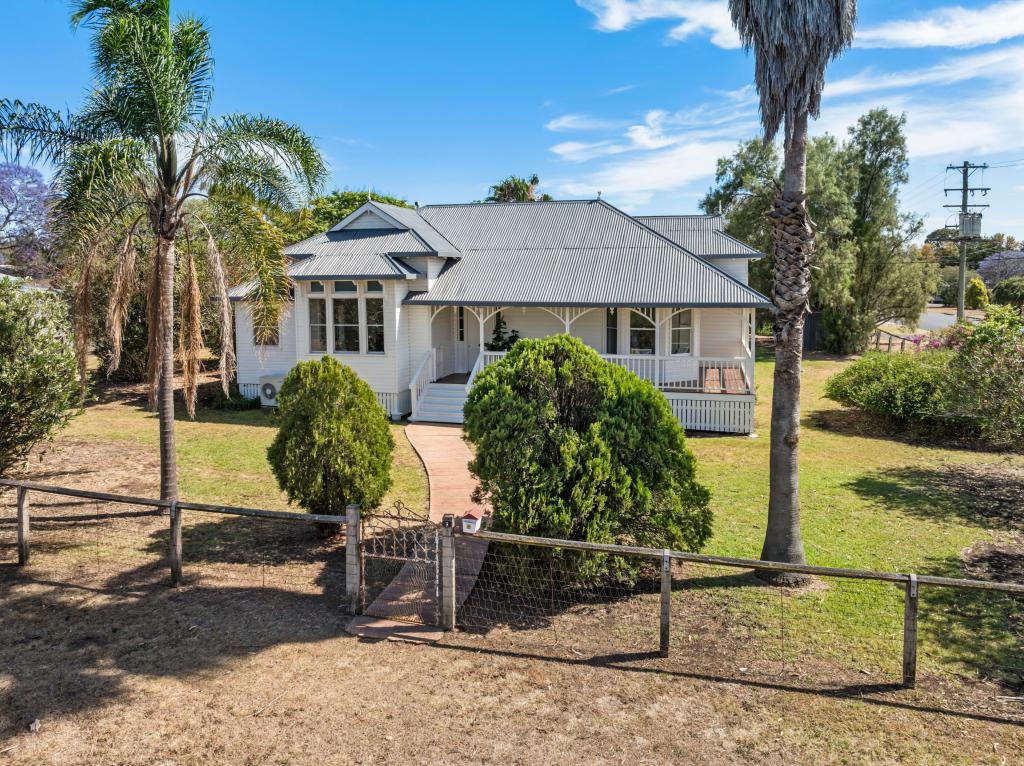 9 Weale St, Pittsworth, QLD 4356