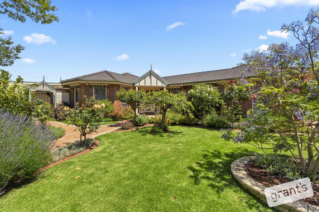 1 Charmouth Pl, Narre Warren South, VIC 3805