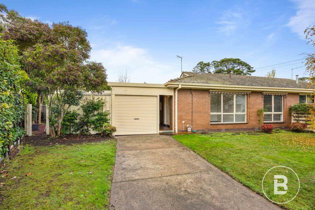 7 Chevron Ct, Lake Wendouree, VIC 3350