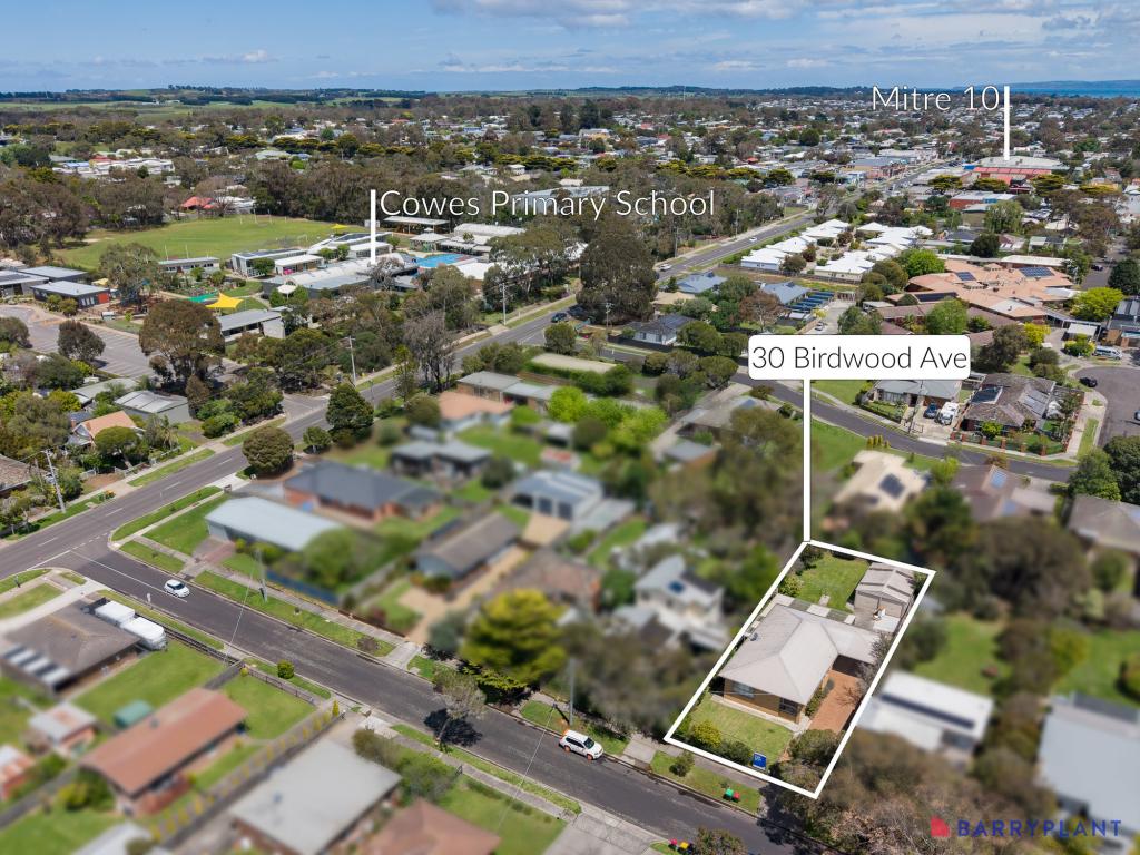 30 Birdwood Ave, Cowes, VIC 3922