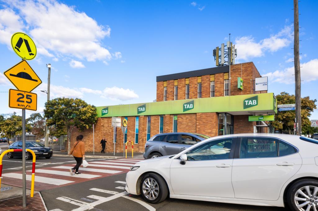 188 THE BOULEVARDE, FAIRFIELD HEIGHTS, NSW 2165