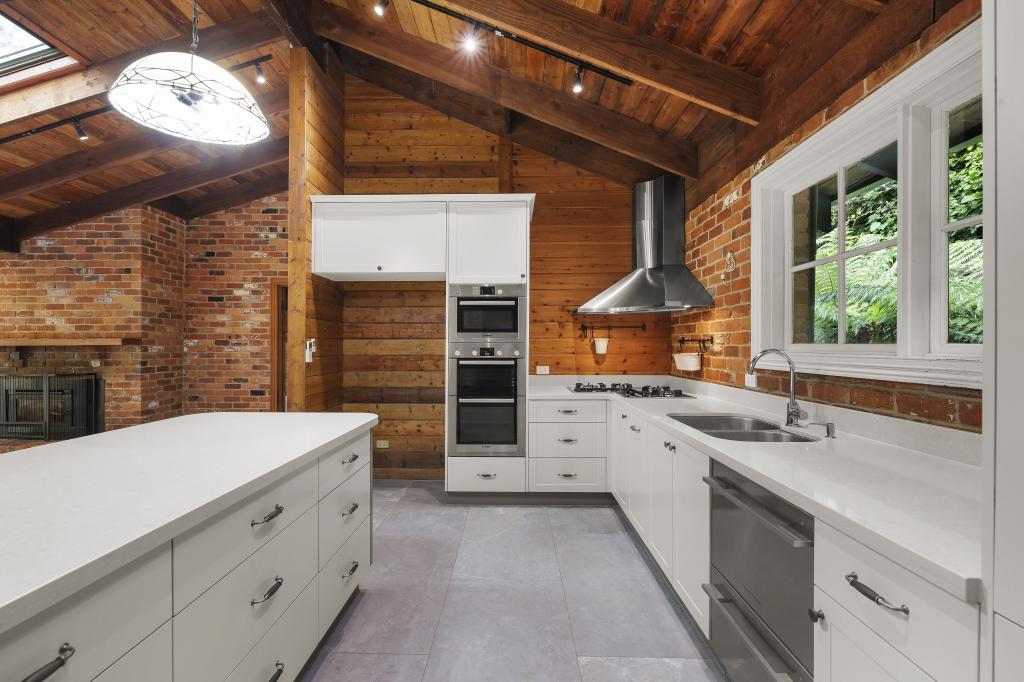 9-11 Curry Rd, Park Orchards, VIC 3114