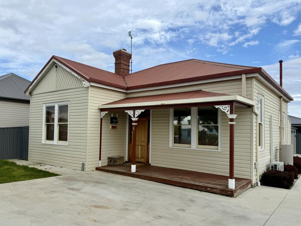 UNIT 1/18 JERMYN ST, ULVERSTONE, TAS 7315