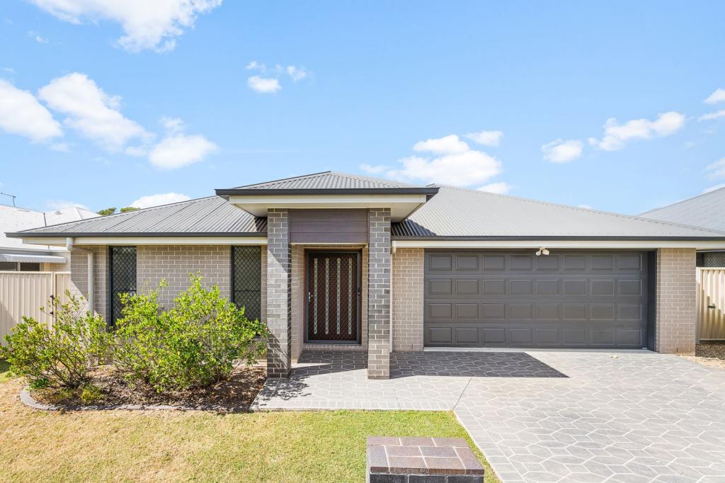 33 Hooper St, Birkdale, QLD 4159